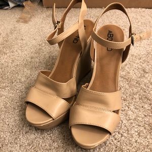 ABOUND Tan Wedge Sandals
